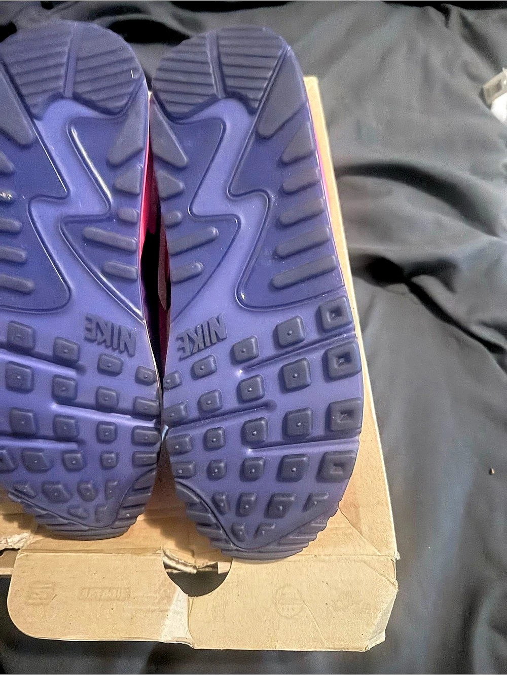 Nike Wmns Air Max 90 Hyperfuse PRM 'Pink Flash' Sneakers Pink & Purple - Picture 3 of 3